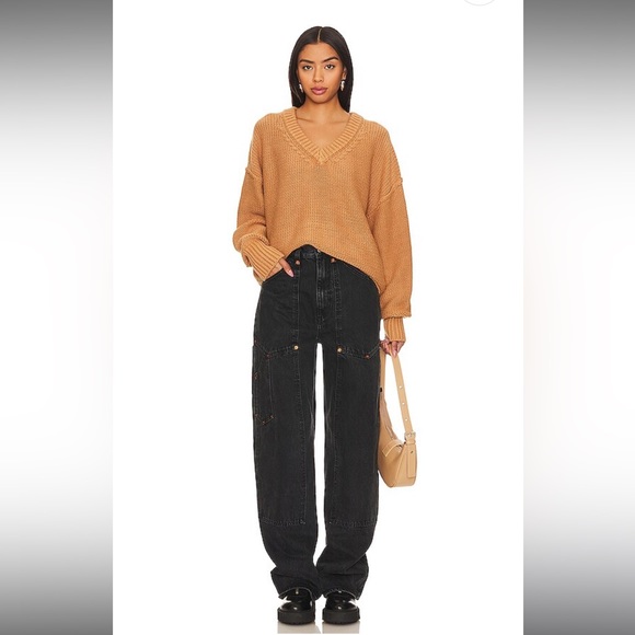 Free People Alli V-Neck Sweater in Camel size Medium - Picture 4 of 9